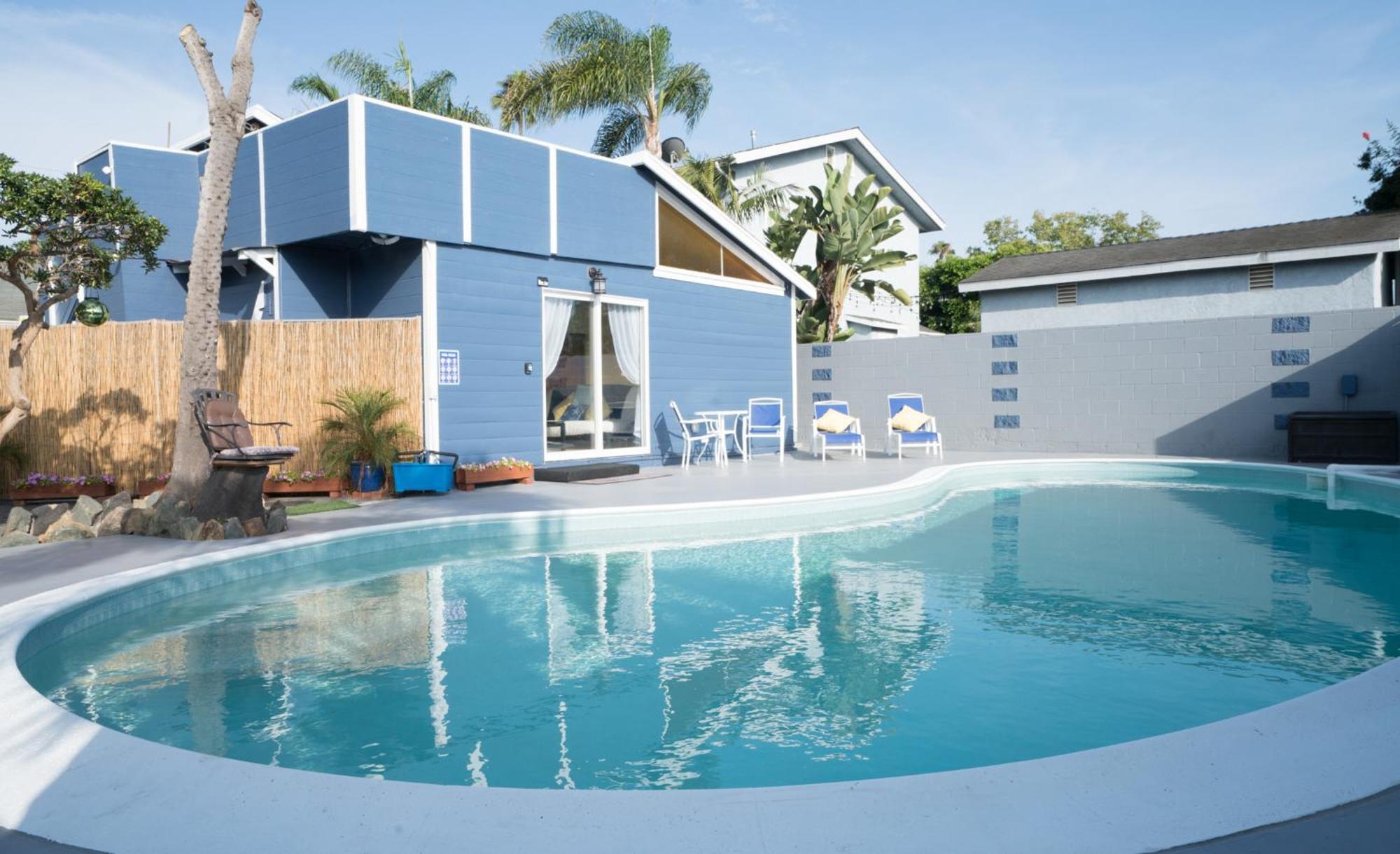 * - The Leucadia Beach Grotto - * An Encinitas Gem 외부 사진